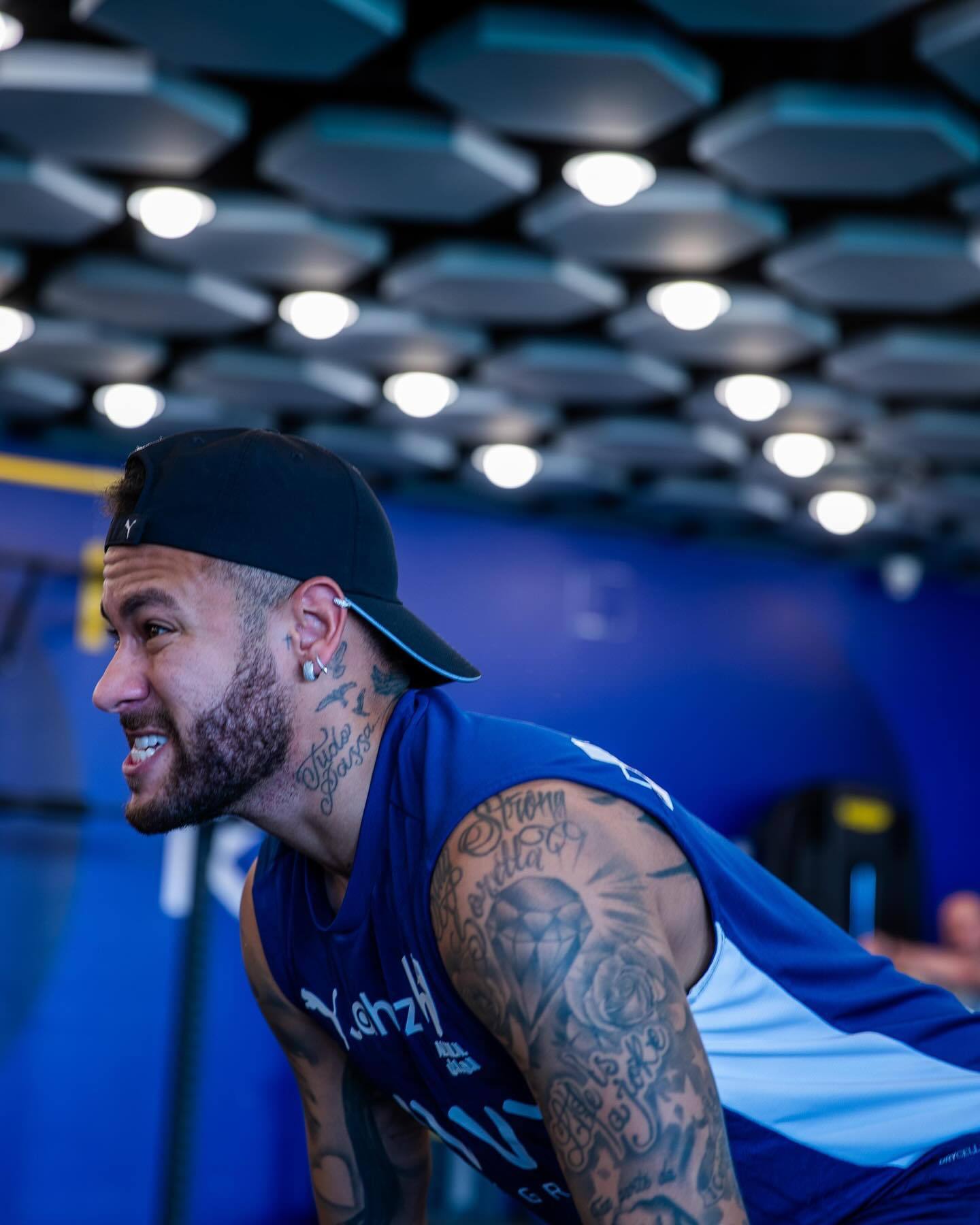 沙拉维：17年前加帅让我完成意甲首秀，他能激发你的最佳状态（沙拉维：17年前加帅助我完成意甲首秀，他最能激发你的潜能）