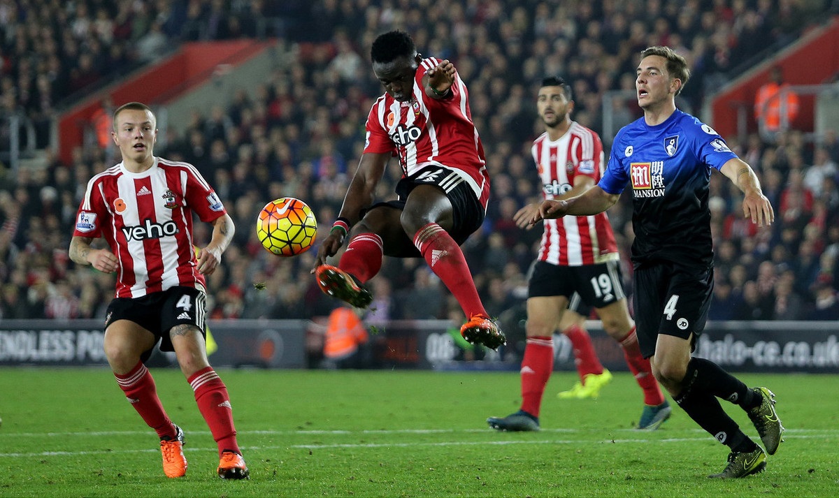 中国搏击新星陈涌辉迎战击败“诸神之王”的劲敌布塔萨（陈涌辉对决布塔萨：中国搏击新星挑战曾击败“诸神之王”的强敌）