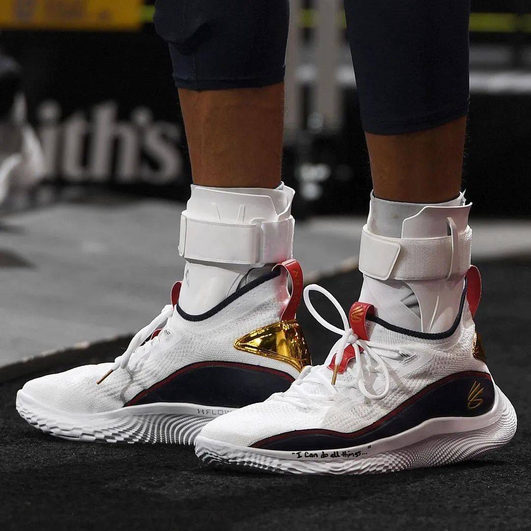 阿夫迪亚空砍37分，马刺115-102击败开拓者，福克斯37分率队稳居西部第五（阿夫迪亚37分难阻败局，马刺115-102拿下开拓者，福克斯轰37分助队稳居西部第五）