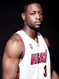 C罗前队友：C罗能踢到100岁！不喜欢梅西就不喜欢足球！（C罗昔日队友：他能踢到百岁！不爱梅西就不懂足球）