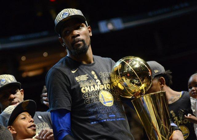 德转列多特历史最贵阵：哈兰德领衔，贝林、桑乔、罗伊斯上榜（德转公布多特史上最贵阵容：哈兰德领衔，贝林厄姆、桑乔、罗伊斯入选）